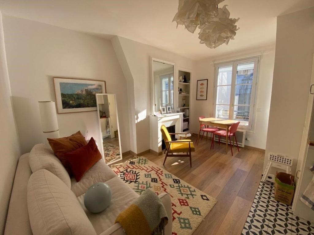 Modern Appartement W/ Tour Eiffel View In The 7Th Paris Extérieur photo
