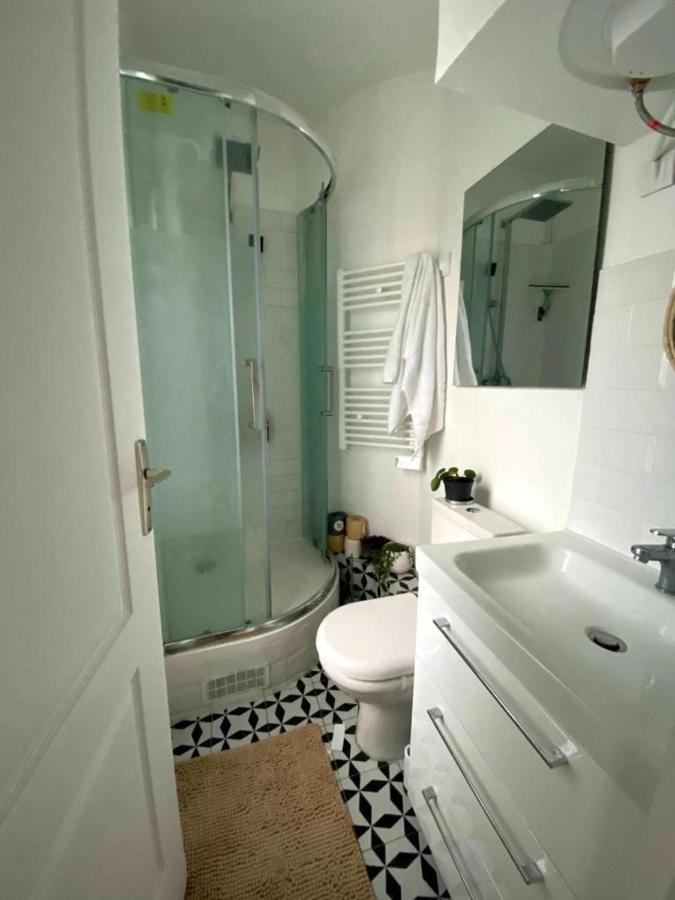Modern Appartement W/ Tour Eiffel View In The 7Th Paris Extérieur photo